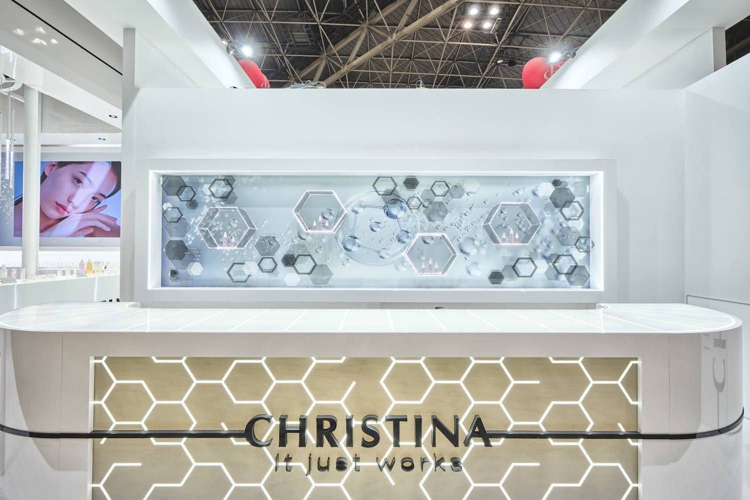 CHRISTINA  pop up store0