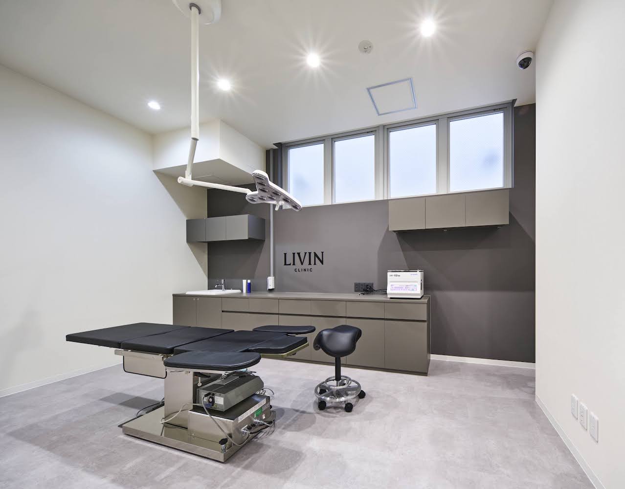 LIVIN CLINIC0